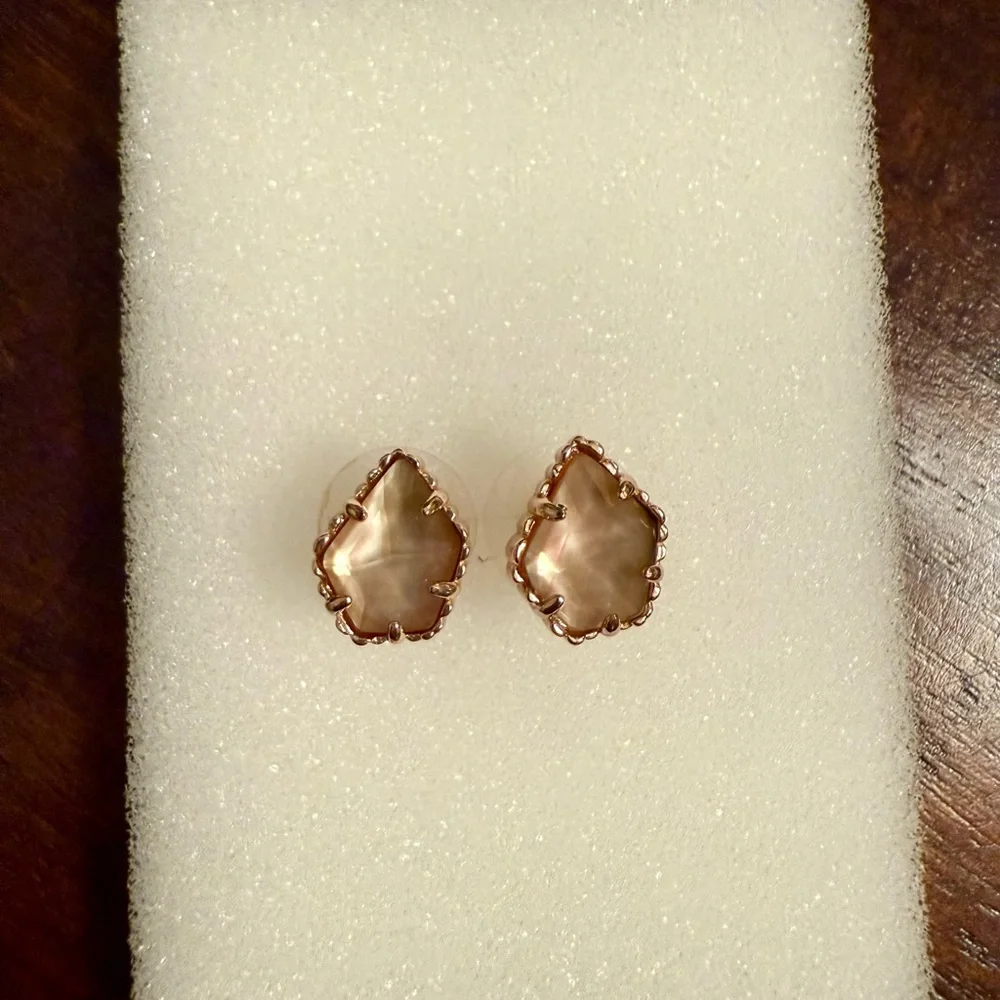 Kendra Scott Tessa Rose Gold Earrings - Picture 1 of 2